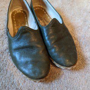 Sabah Womens size 39